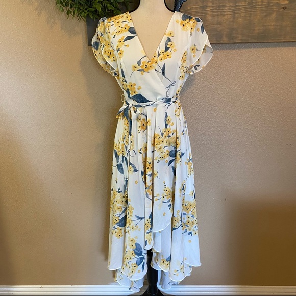 EUC Lulus French Countryside White and Yellow Floral Print High-Low Dress - Picture 2 of 14